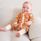 Baby in het ZIPSTER x nijntje Daisy Days bamboe-rompertje