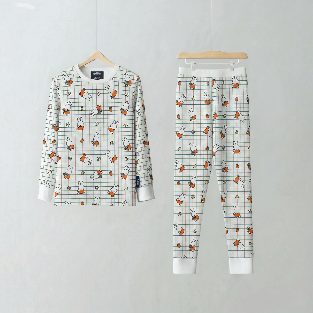 nijntje Bamboe pyjamaset met bloemenmotief en ruitjespatroon voor kinderen, vooraanzicht
